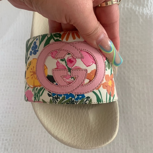 Authentic limited edition Gucci x Ken Scott women’s slides - Picture 9 of 11